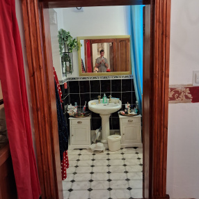 2025-08-Doorway